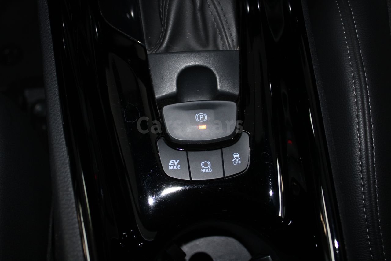 Foto Toyota C-HR 11
