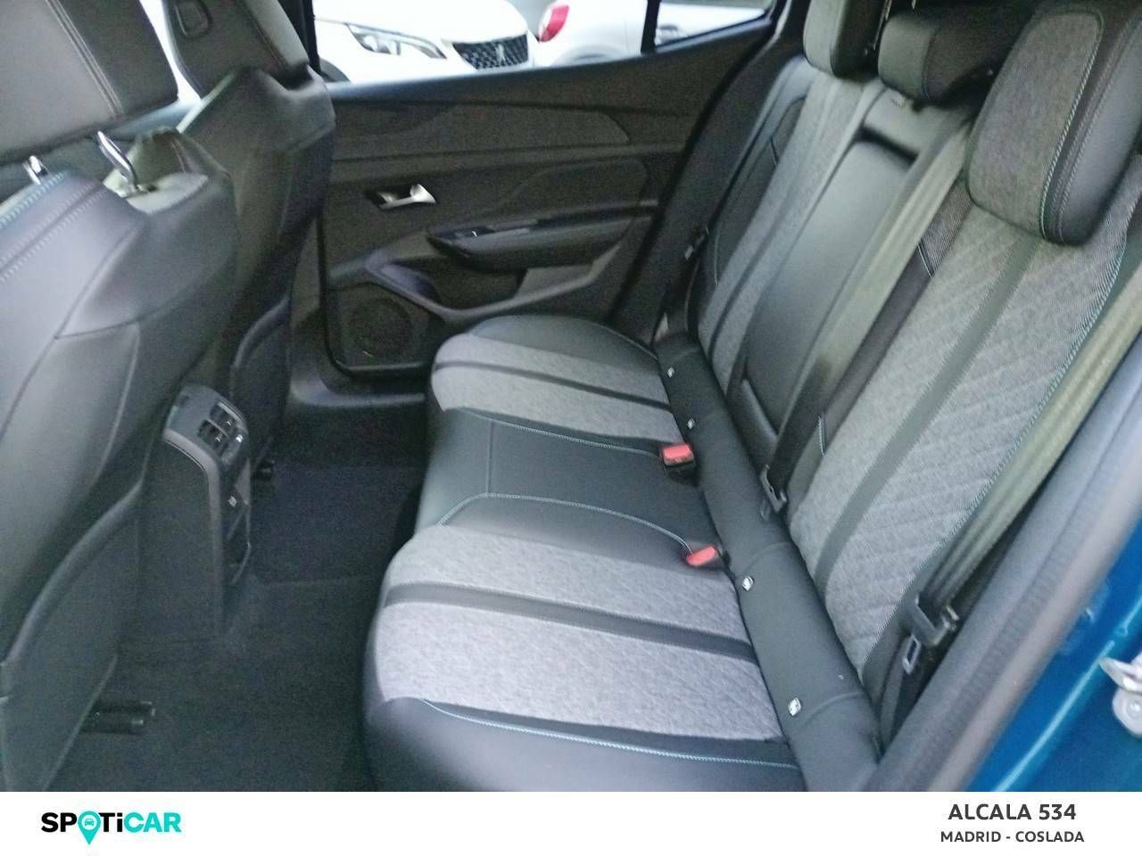 Foto Peugeot 408 10