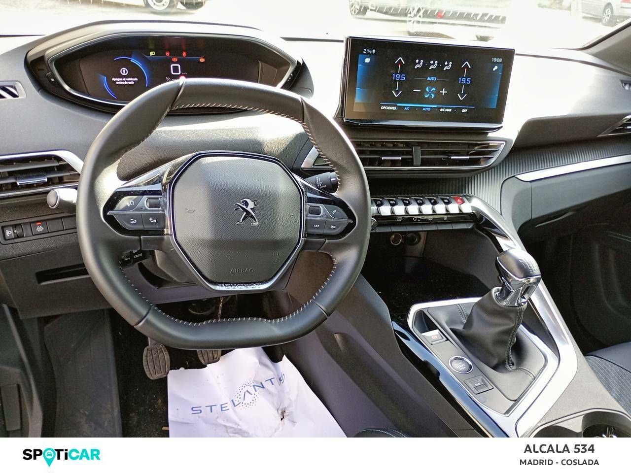 Foto Peugeot 5008 8
