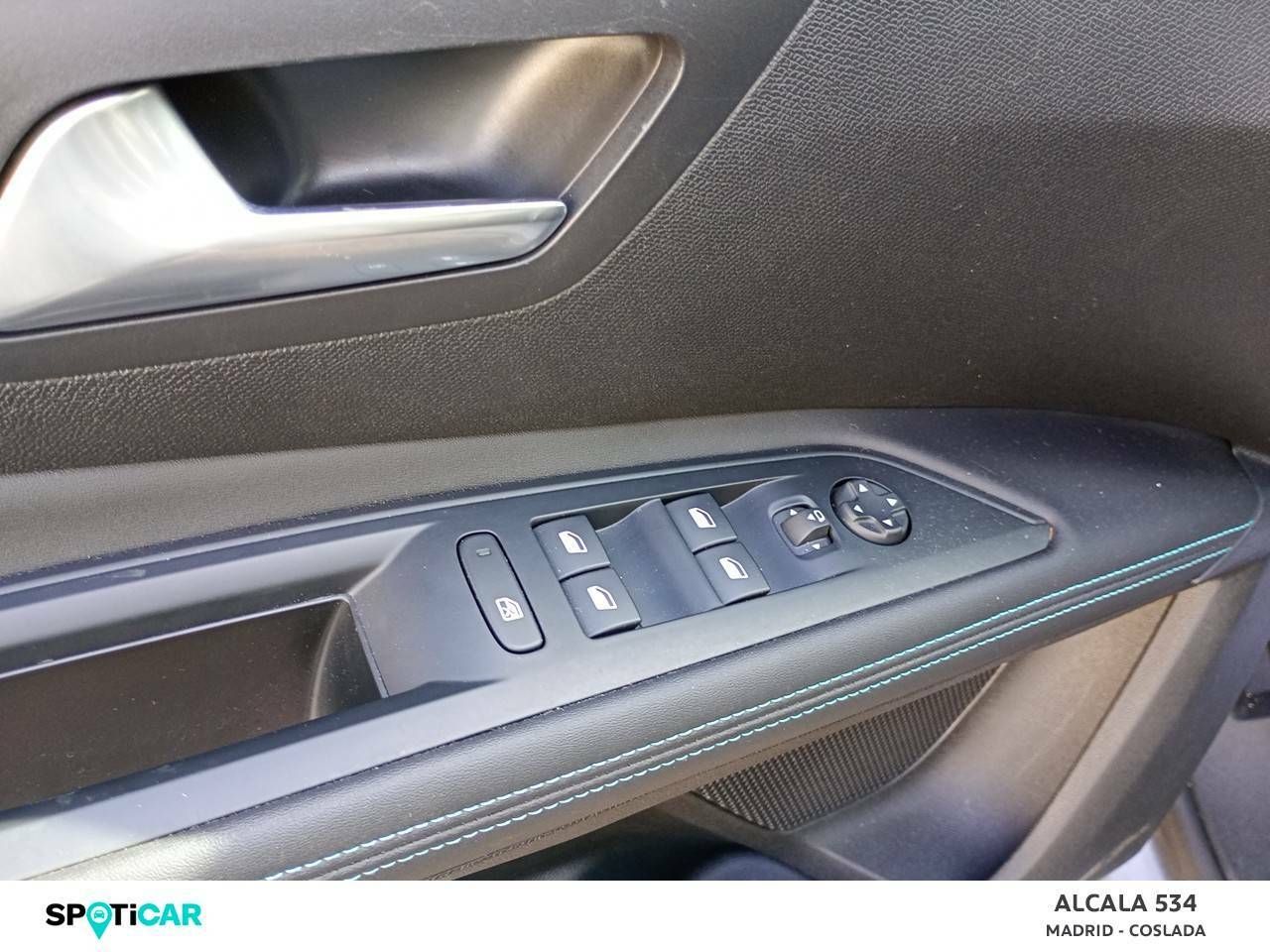 Foto Peugeot 5008 12