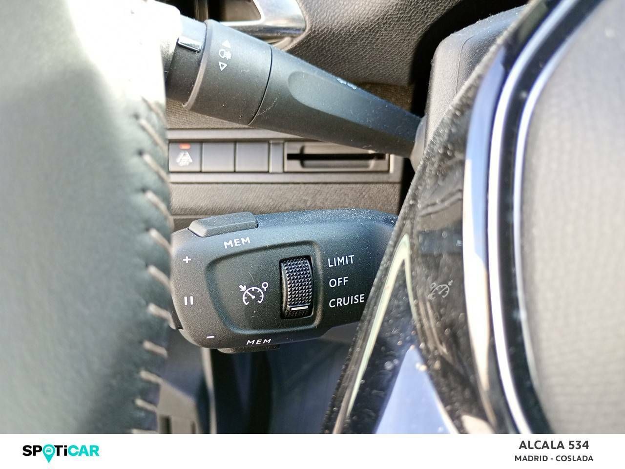 Foto Peugeot 5008 13