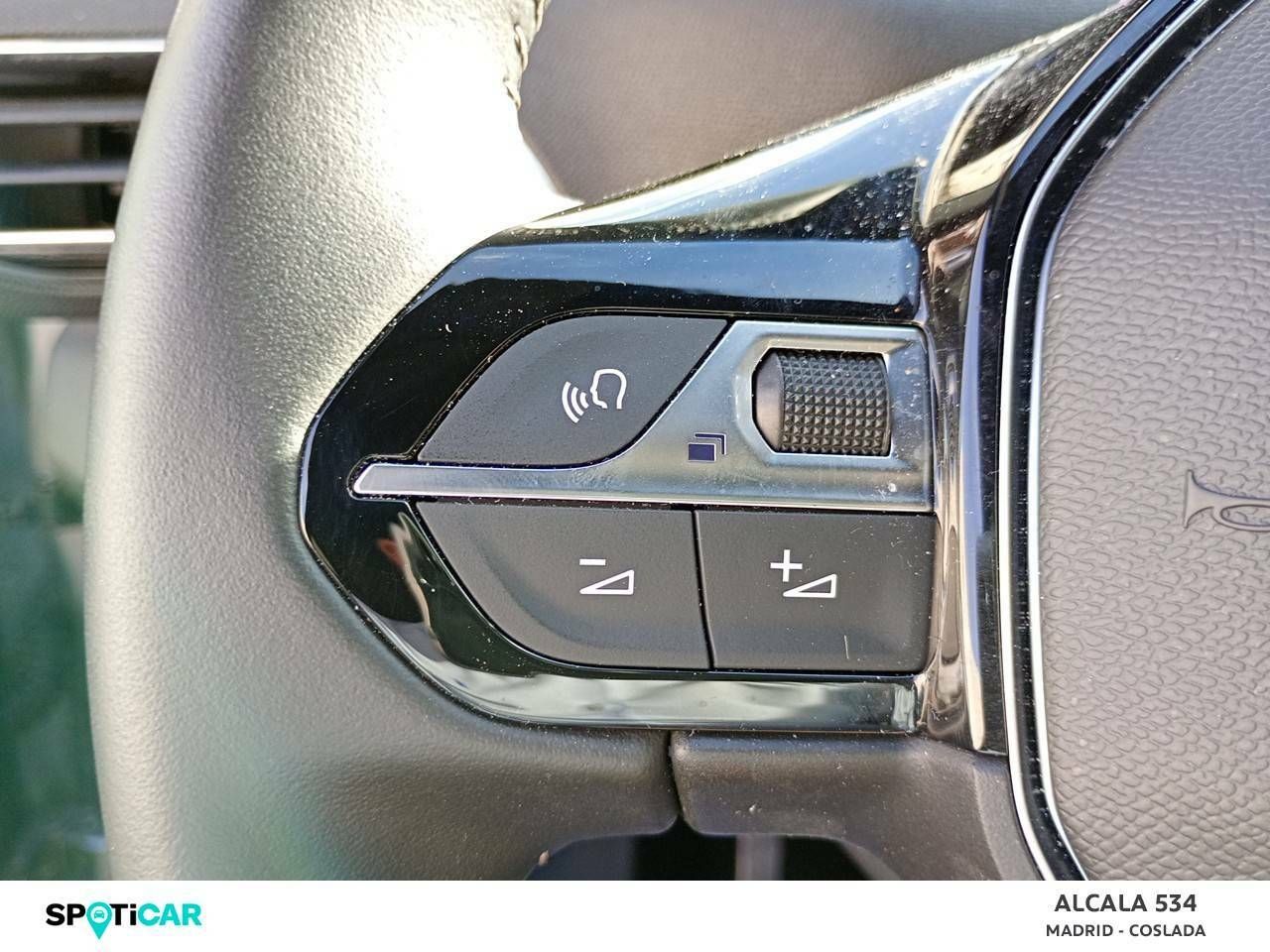 Foto Peugeot 5008 14
