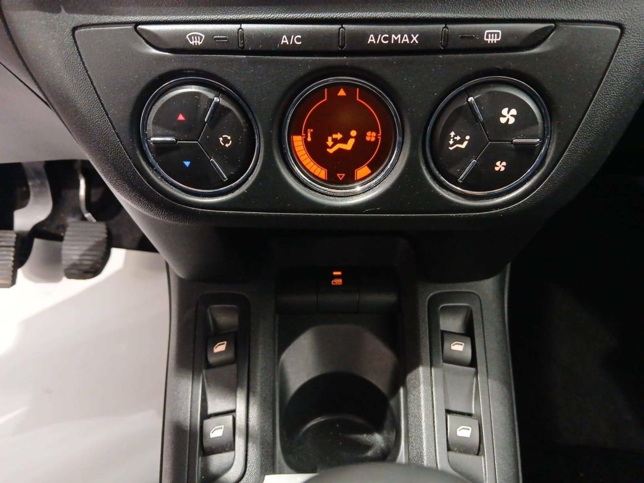 Foto Citroën C-Elysèe 22