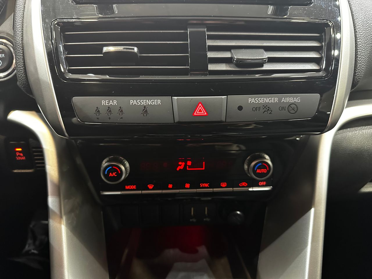 Foto Mitsubishi Eclipse Cross 21