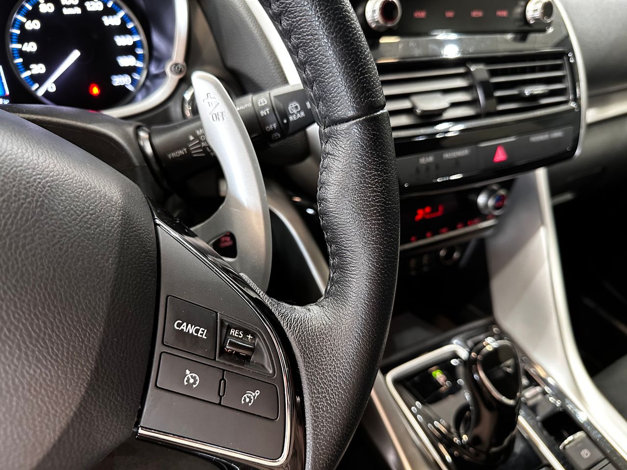 Foto Mitsubishi Eclipse Cross 18