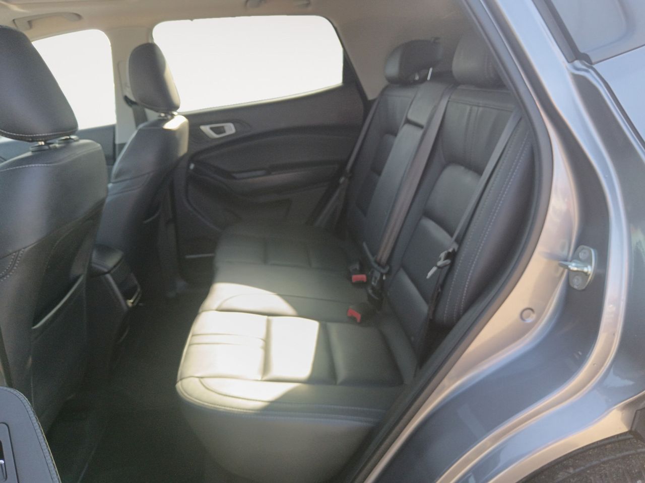 Foto DR Automobiles DR4 9