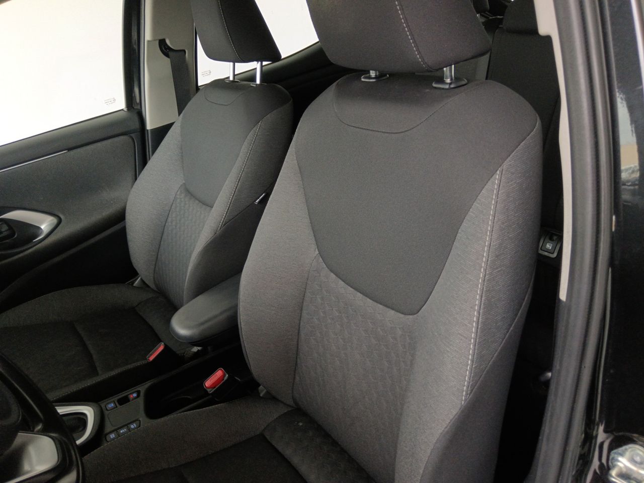 Foto Toyota Yaris 21