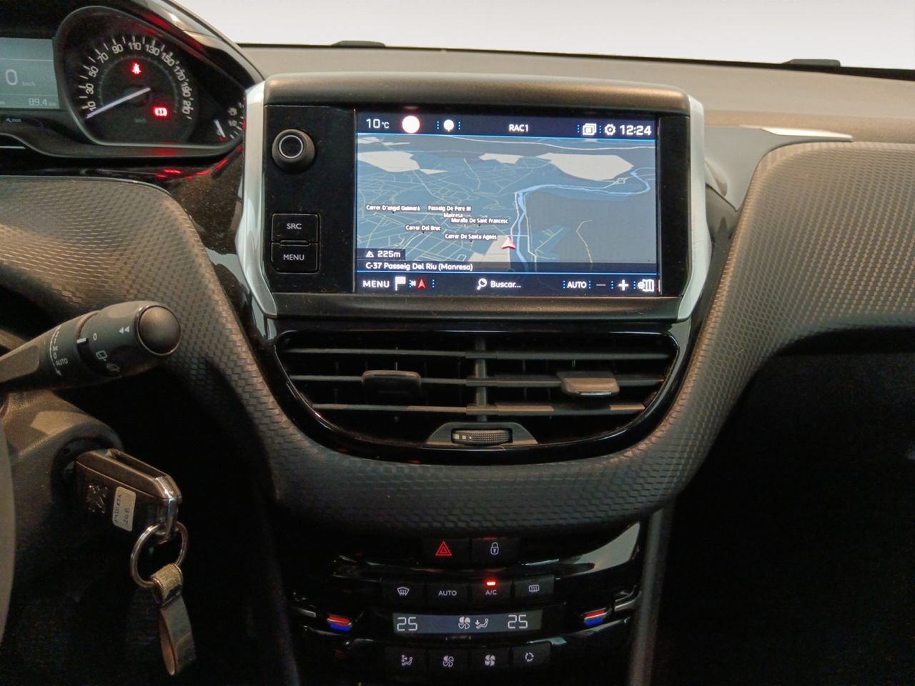 Foto Peugeot 208 16