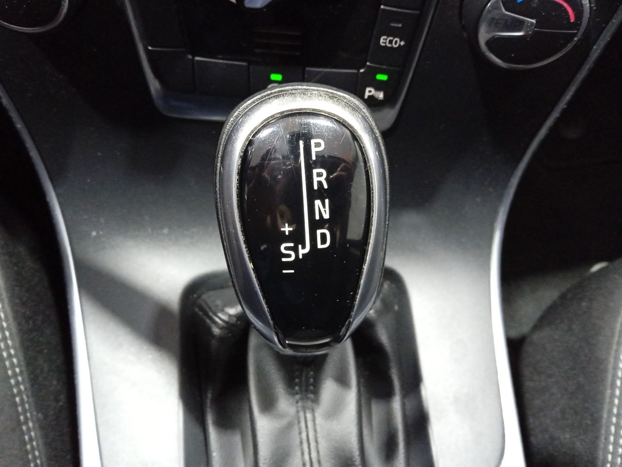 Foto Volvo V60 12
