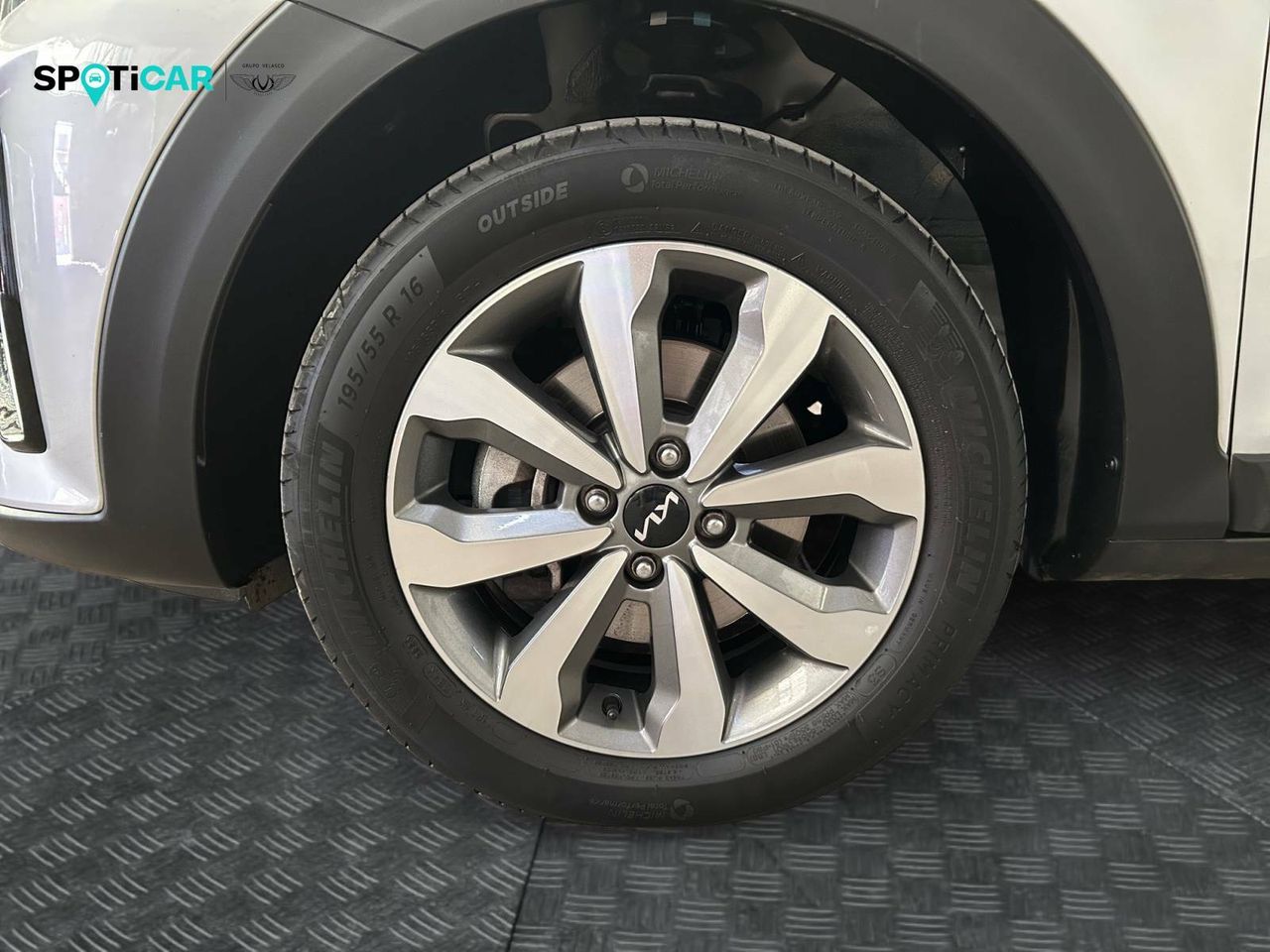 Foto Kia Stonic 14