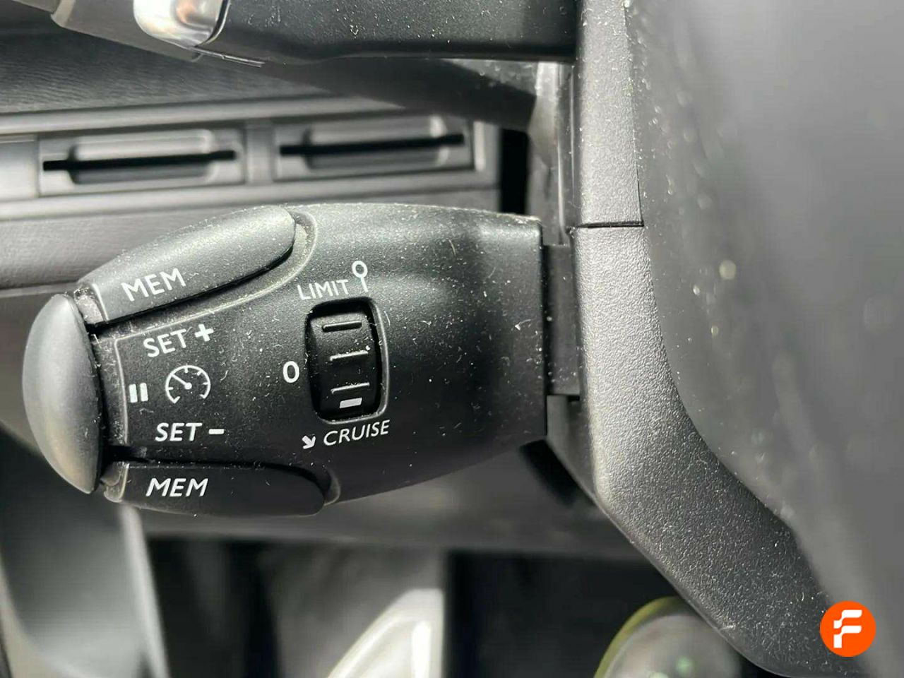 Foto Peugeot 5008 26