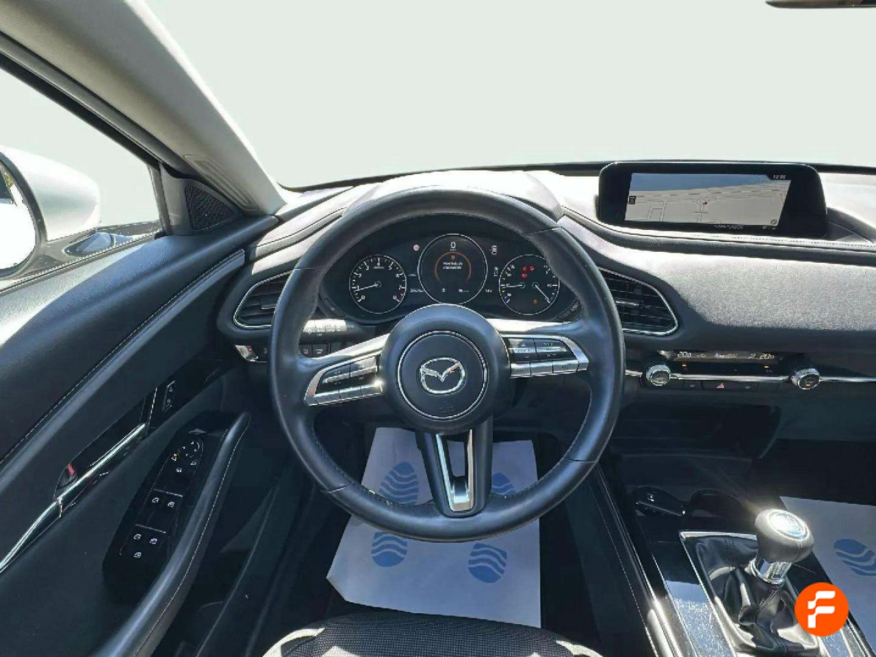 Foto Mazda CX-30 16