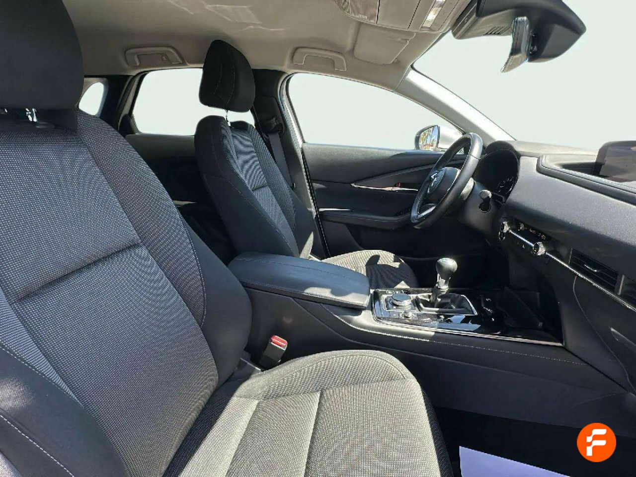 Foto Mazda CX-30 18