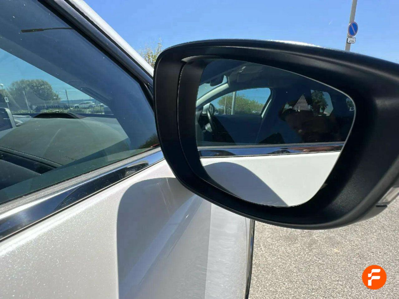 Foto Mazda CX-30 28
