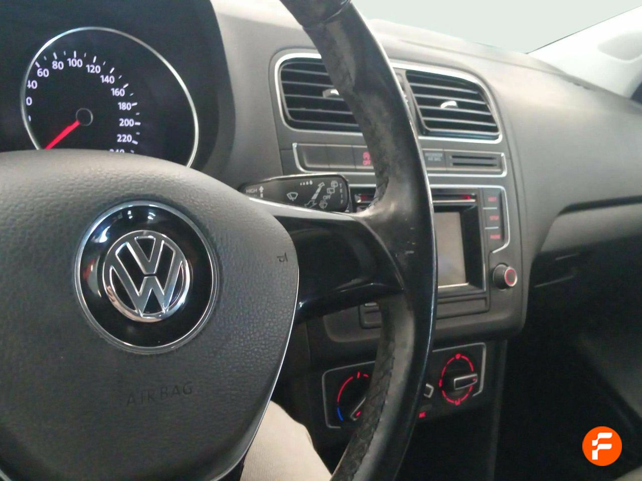 Foto Volkswagen Polo 22