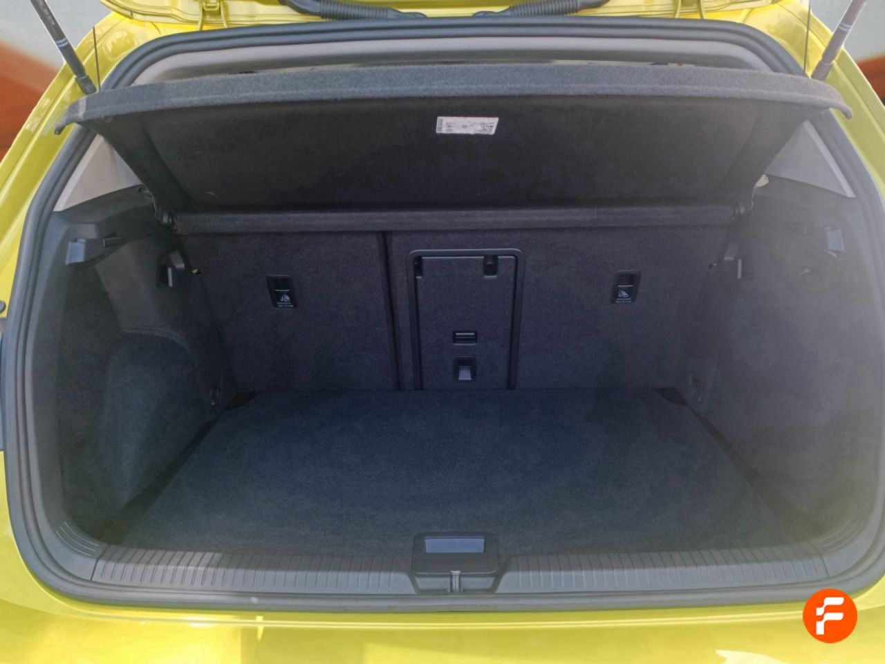 Foto Volkswagen Golf 8