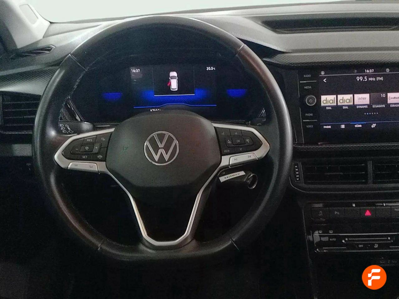 Foto Volkswagen T-Cross 9