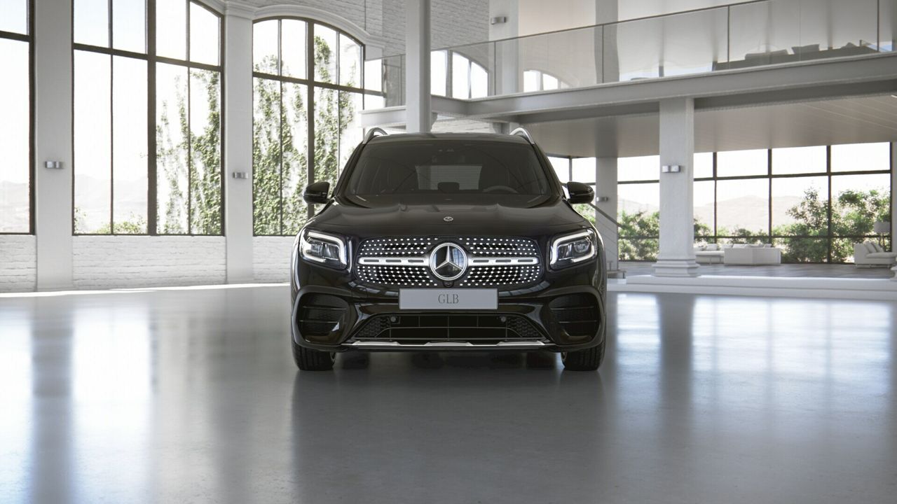 Foto Mercedes-Benz Clase GLB 2