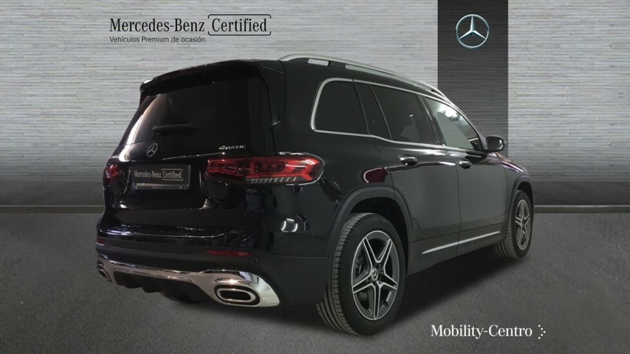 Foto Mercedes-Benz Clase GLB 2