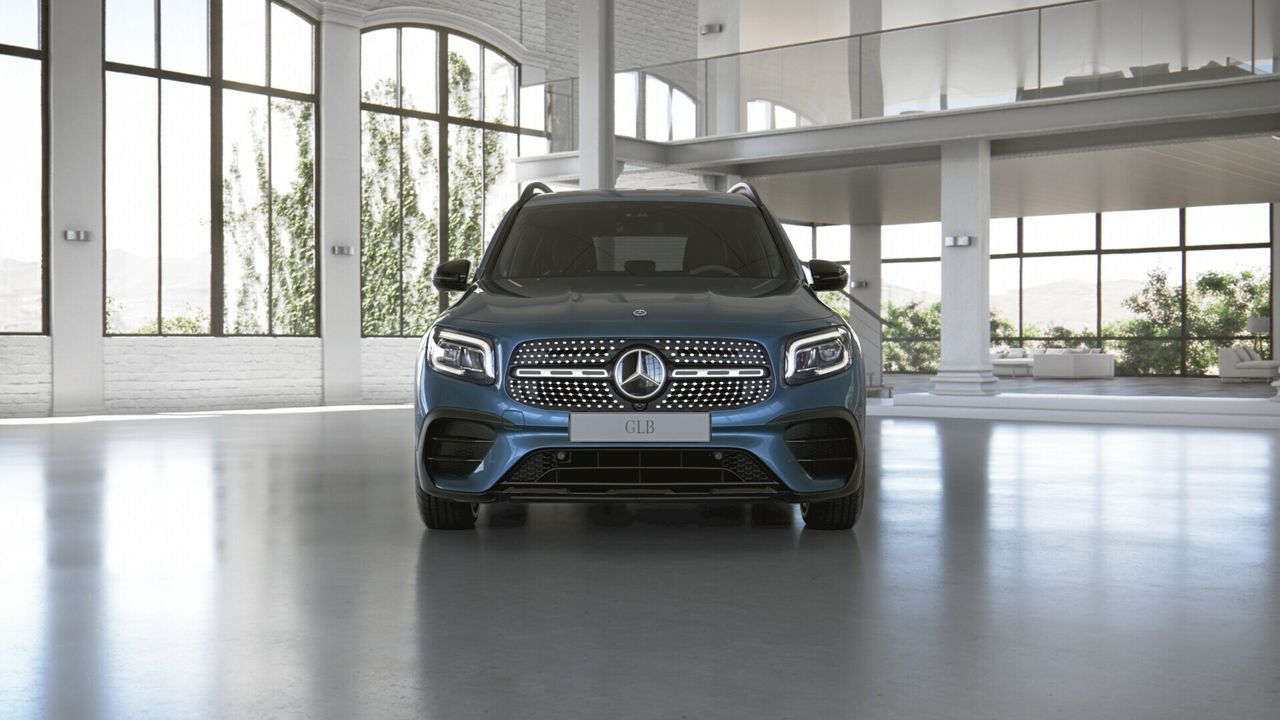 Foto Mercedes-Benz Clase GLB 2