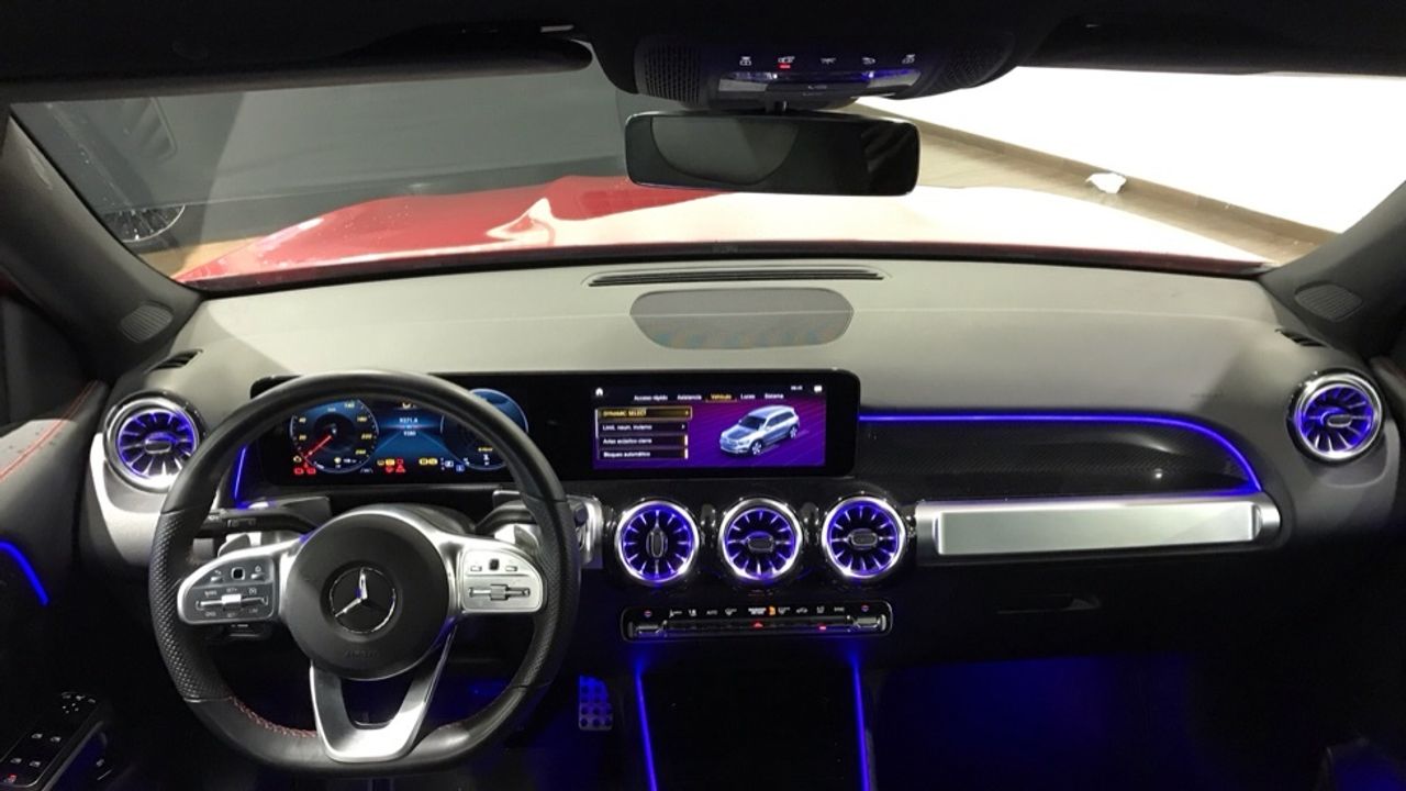 Foto Mercedes-Benz Clase GLB 8