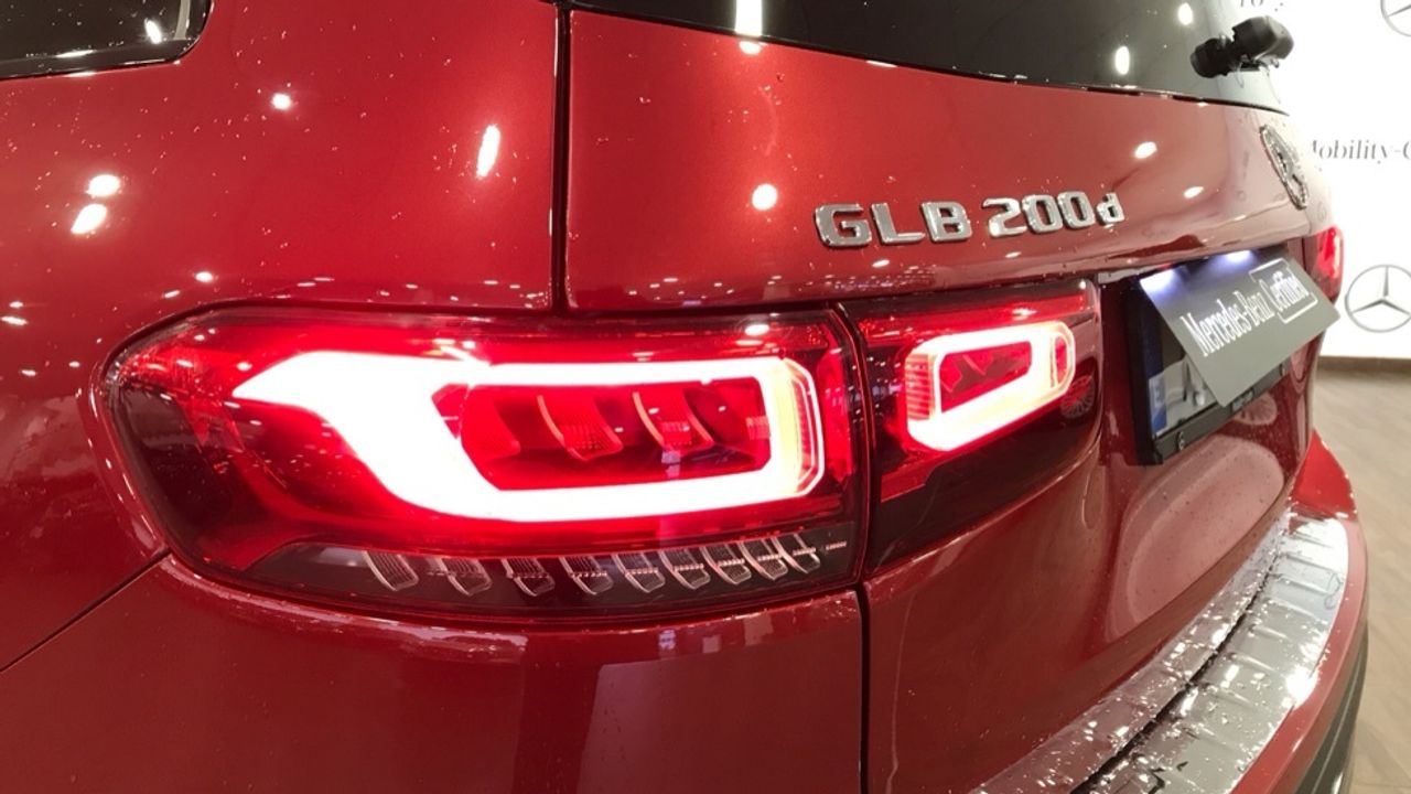 Foto Mercedes-Benz Clase GLB 20