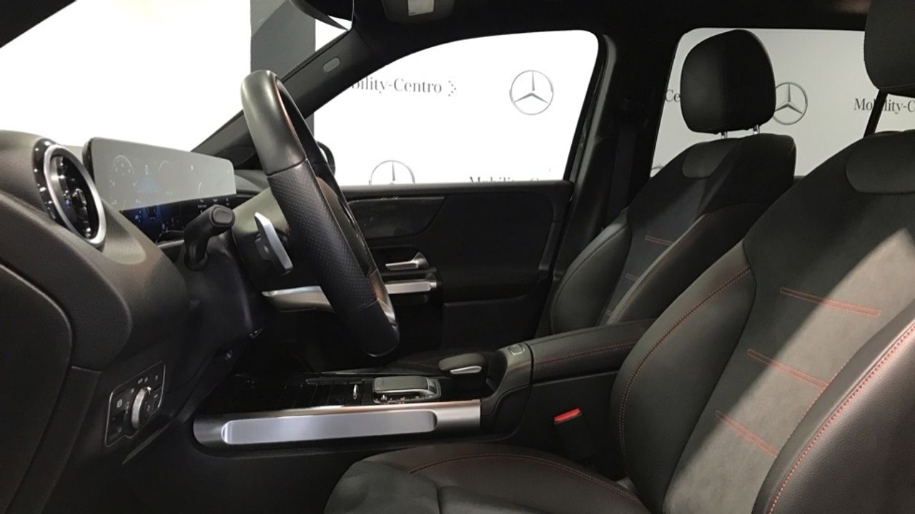Foto Mercedes-Benz Clase GLB 7