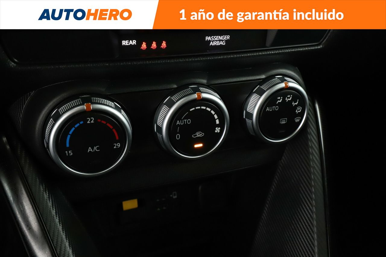 Foto Mazda Mazda2 24