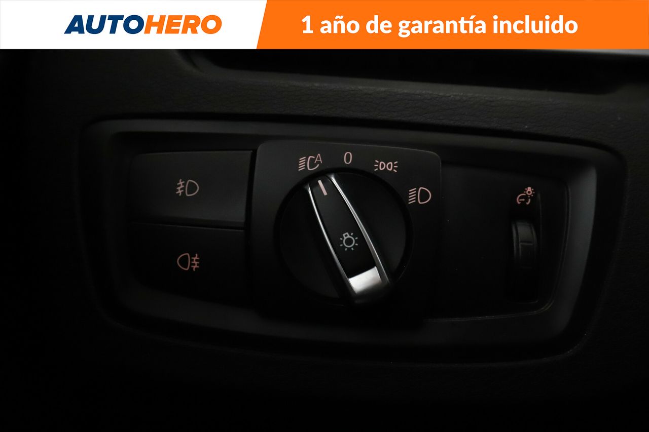 Foto BMW X1 30