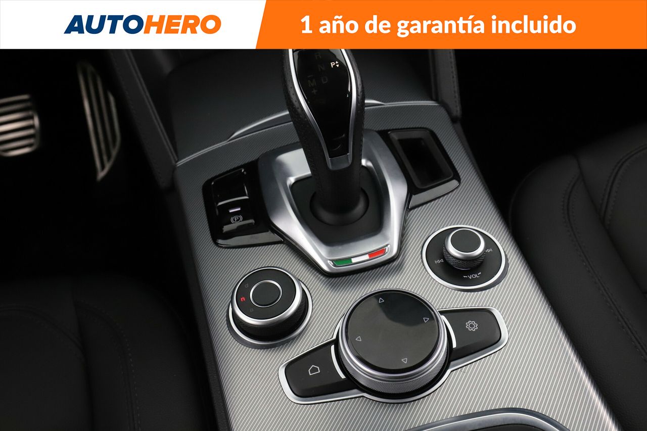 Foto Alfa Romeo Stelvio 25