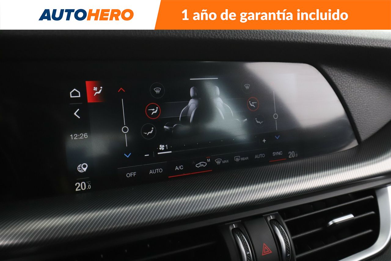 Foto Alfa Romeo Stelvio 32