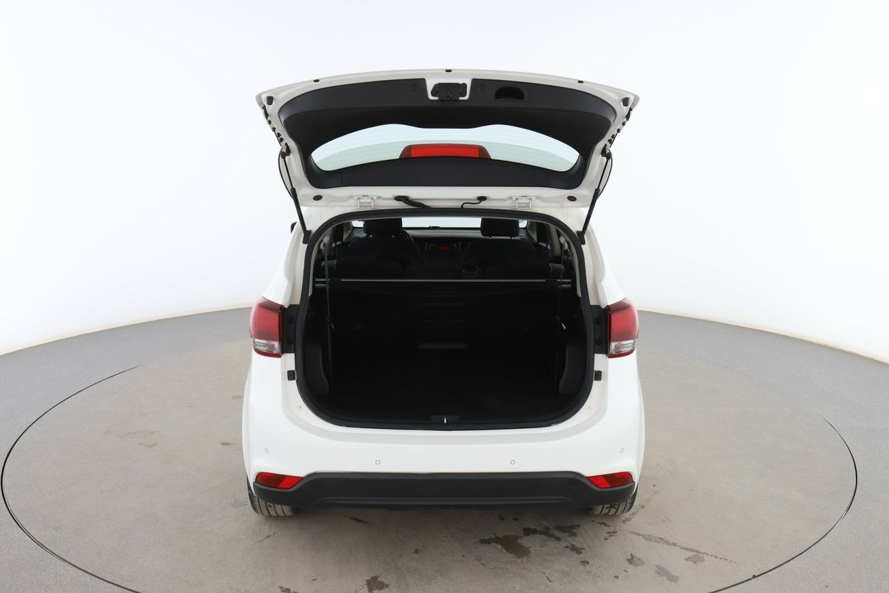 Foto Kia Carens 16