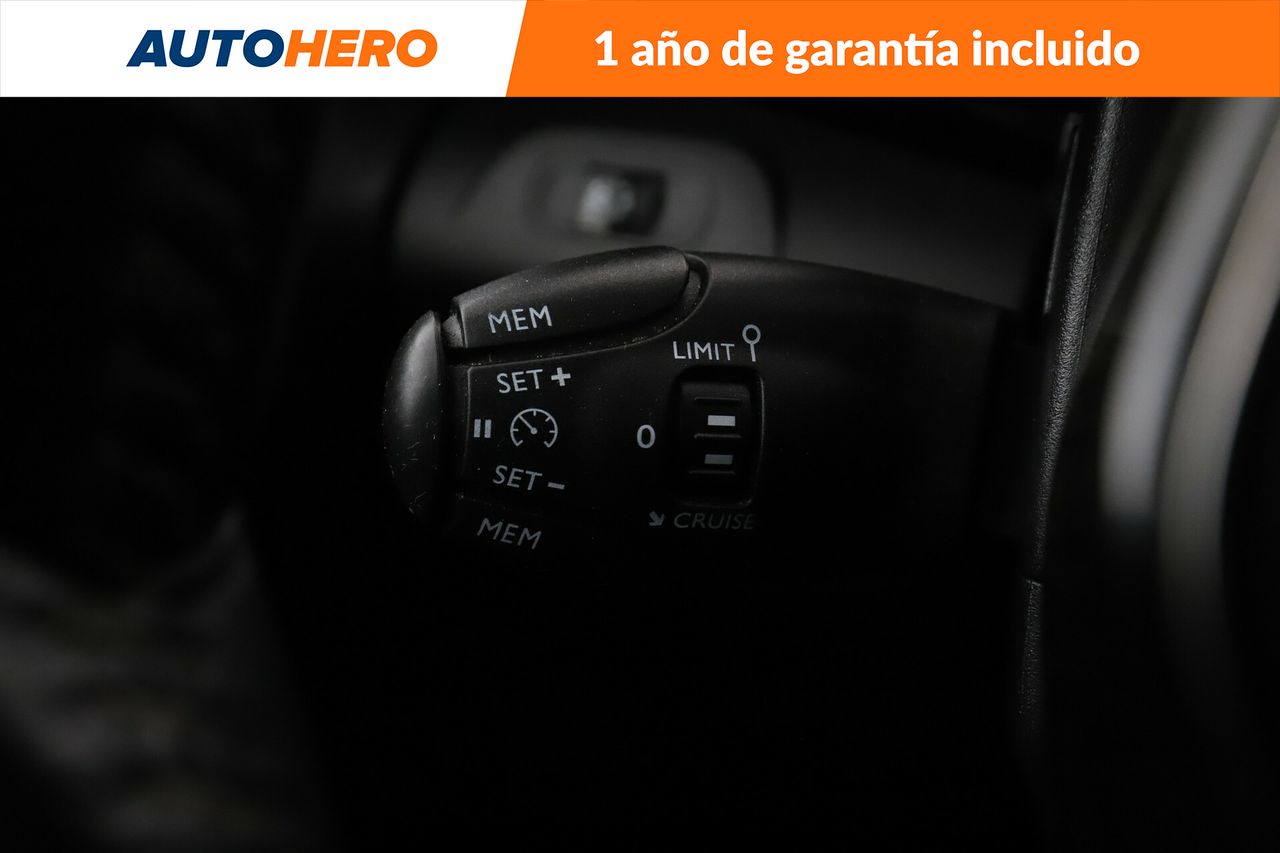 Foto Peugeot Rifter 32