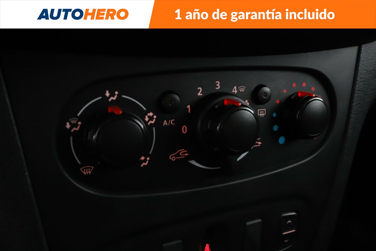 Foto Dacia Sandero 23