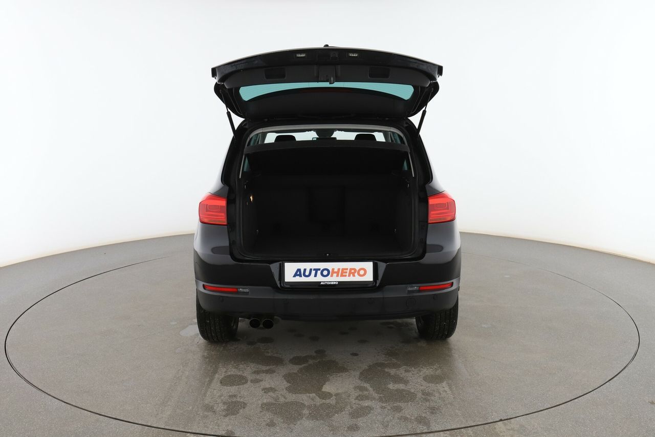 Foto Volkswagen Tiguan 16