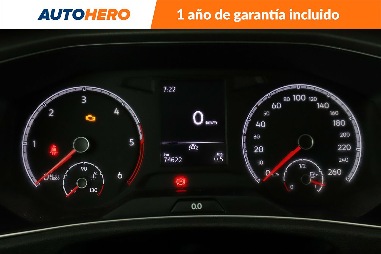 Foto Volkswagen T-Roc 21