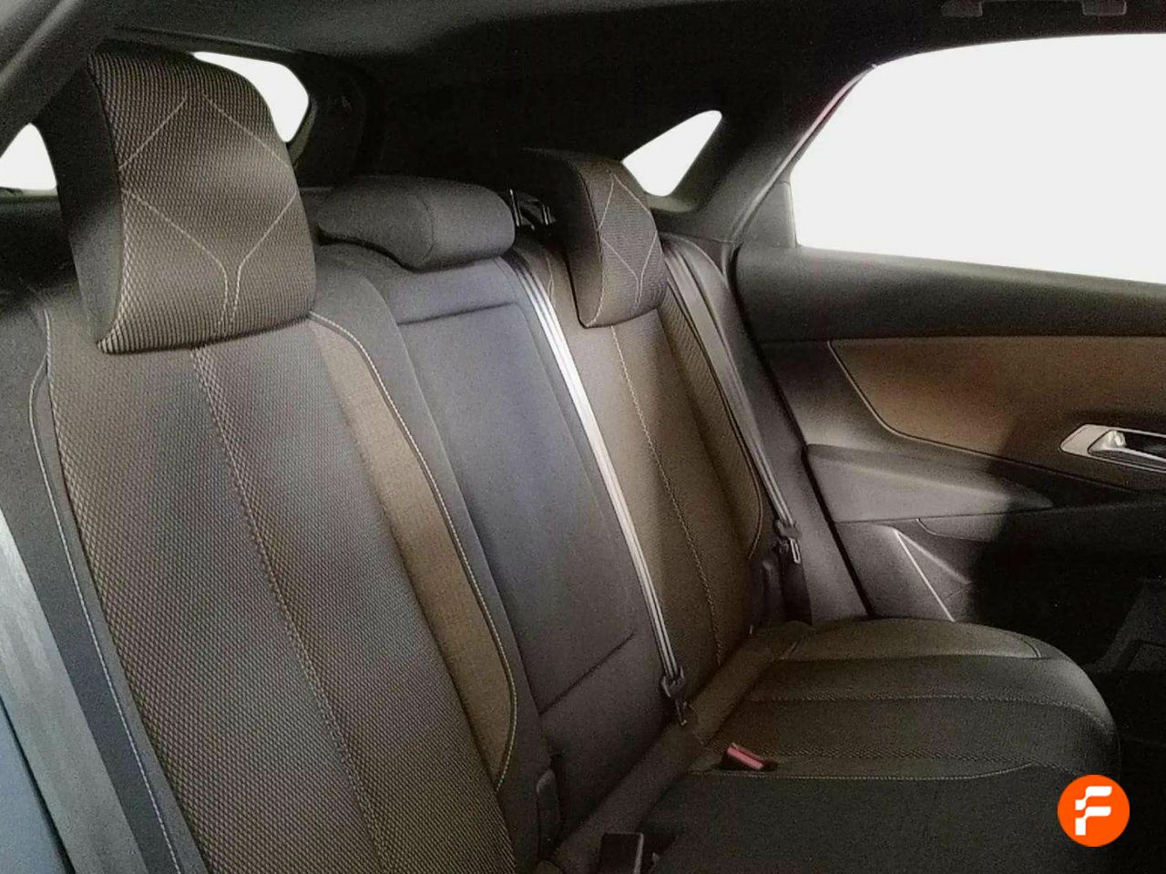 Foto DS Automobiles DS 7 13