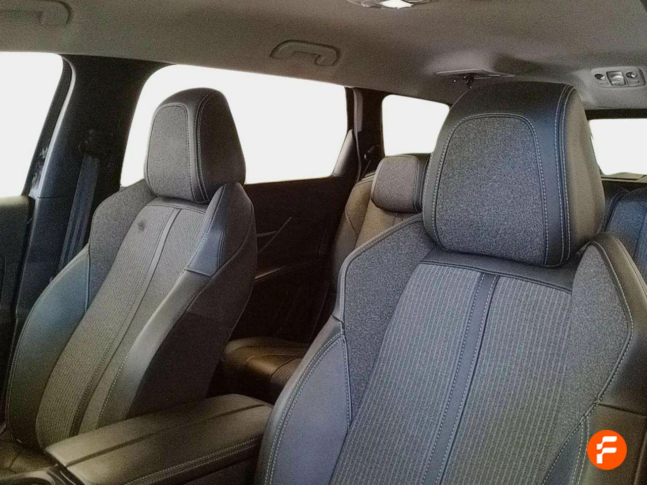 Foto Peugeot 5008 7