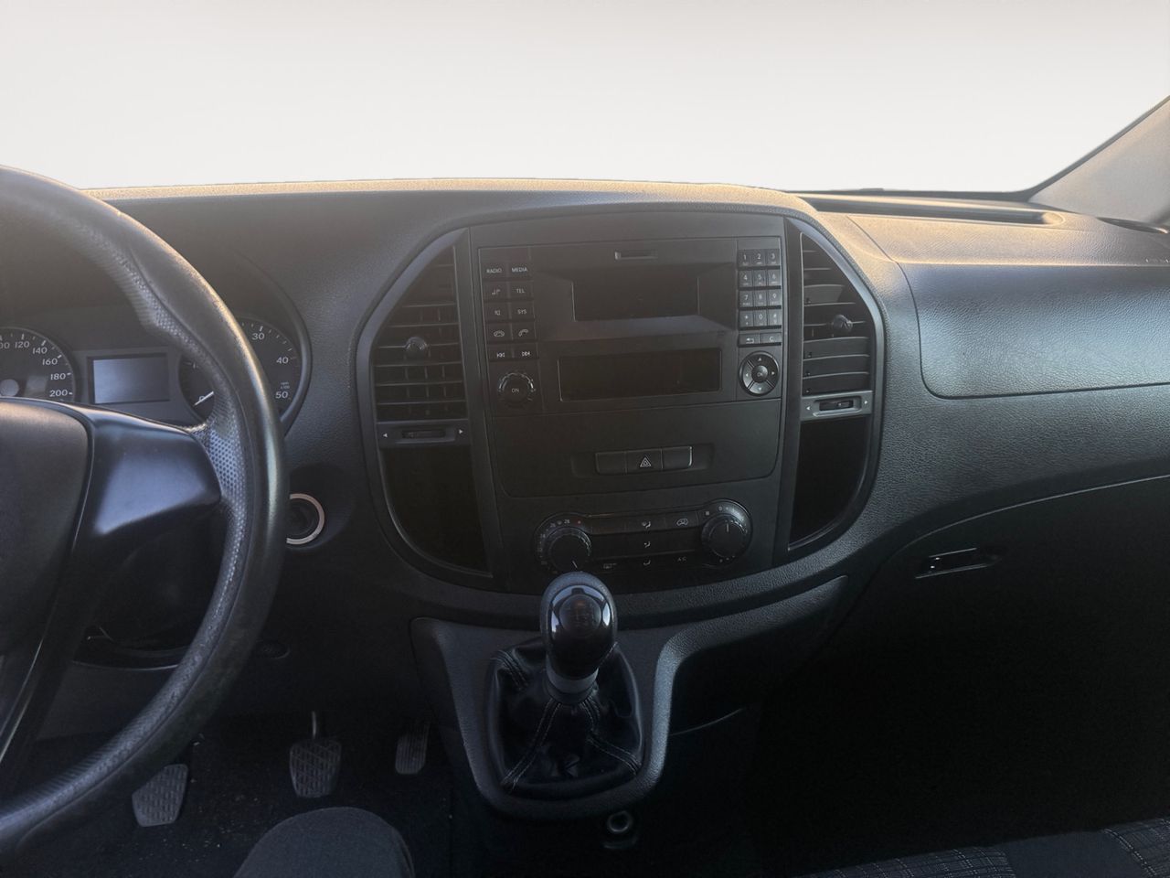 Foto Mercedes-Benz Vito 8