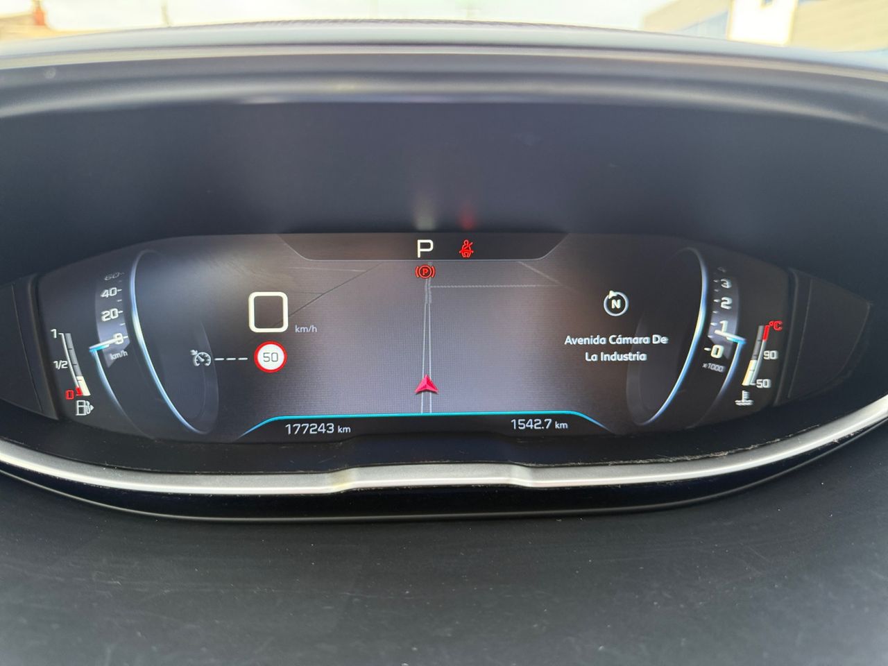 Foto Peugeot 5008 14