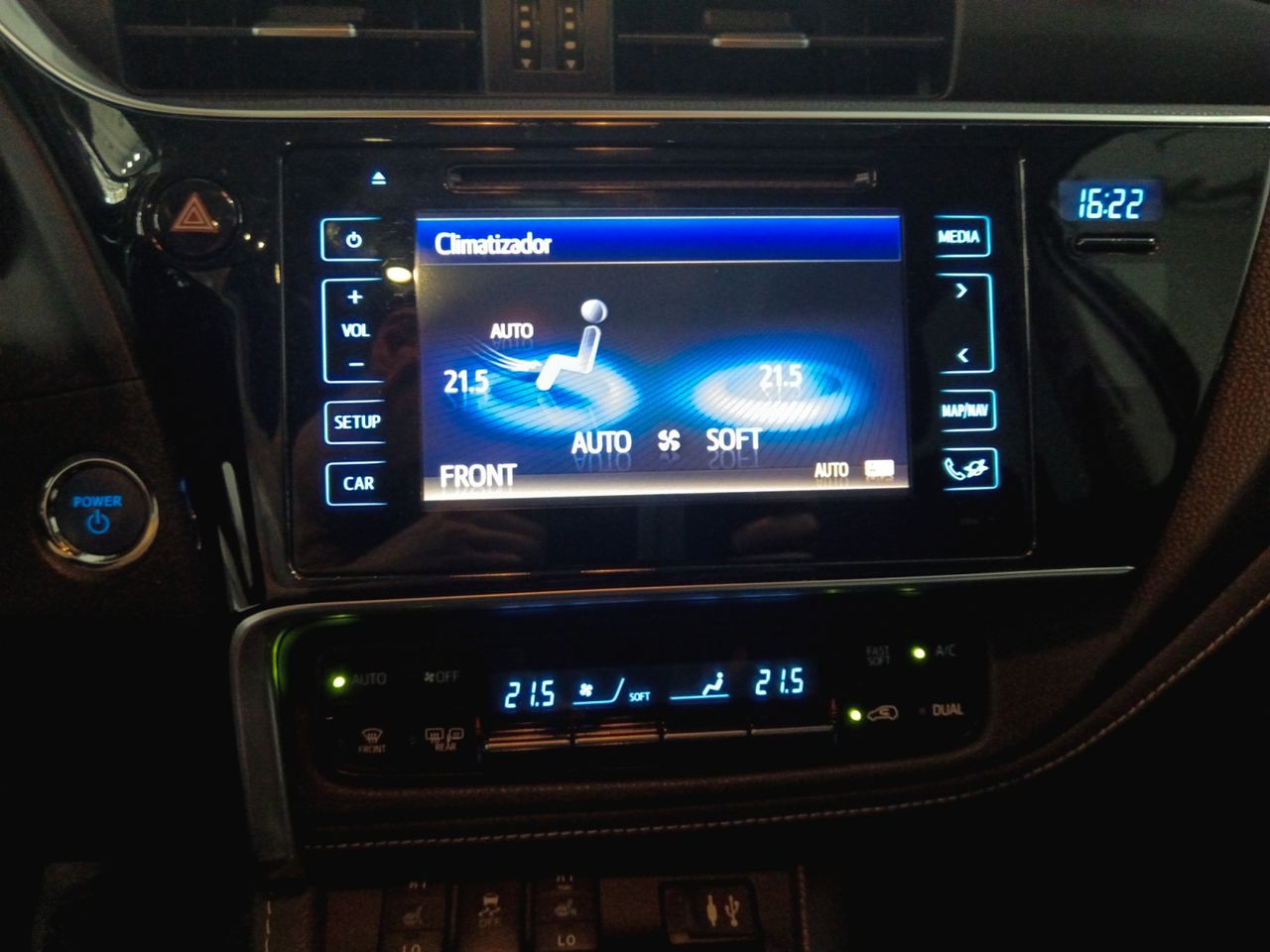 Foto Toyota Auris 15