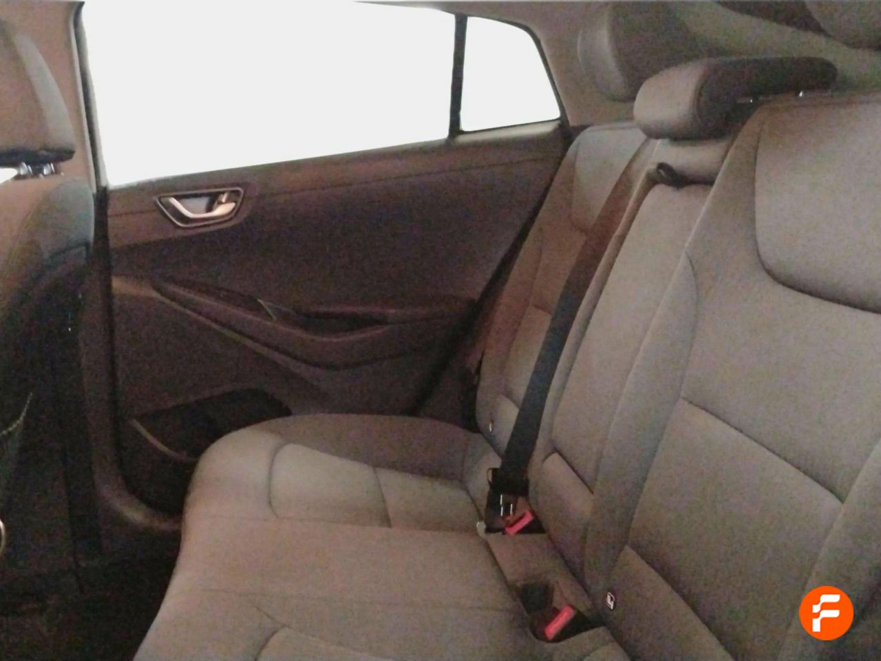 Foto Hyundai IONIQ 13