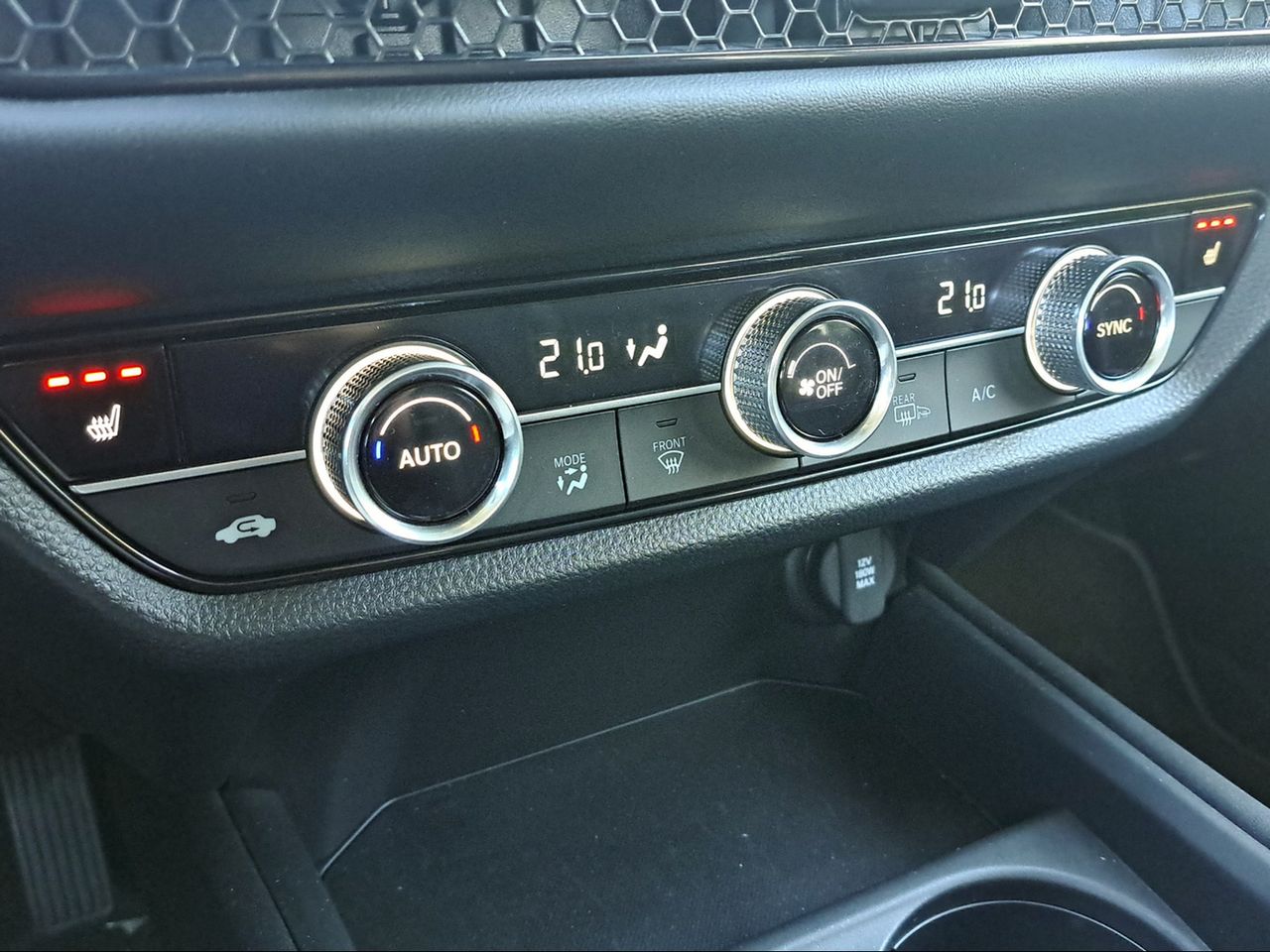 Foto Honda ZR-V 21