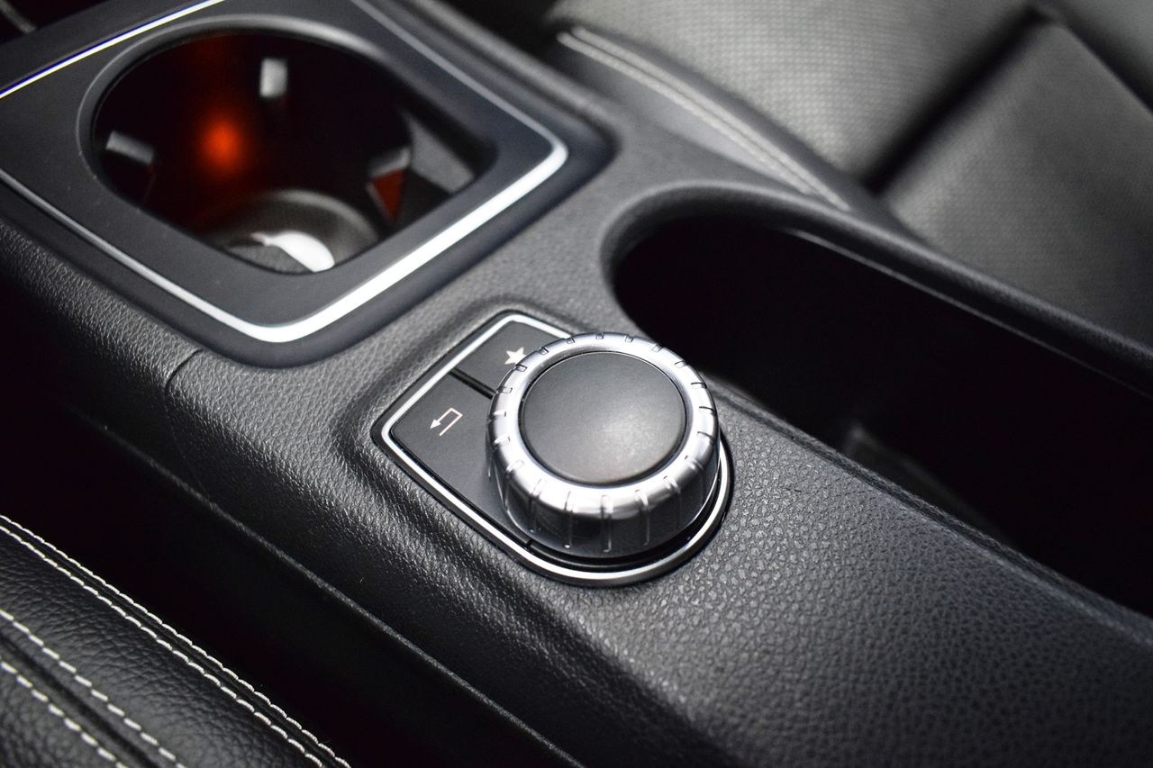 Foto Mercedes-Benz Clase CLA 52