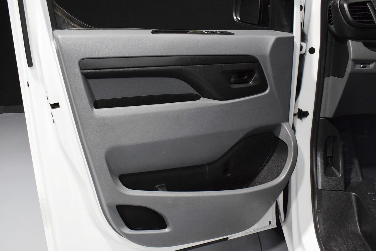 Foto Opel Vivaro 13
