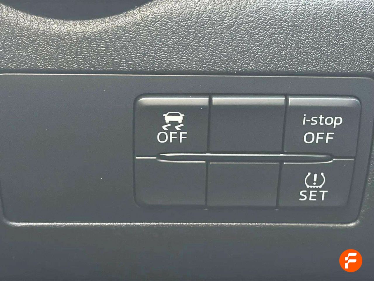 Foto Mazda Mazda2 21