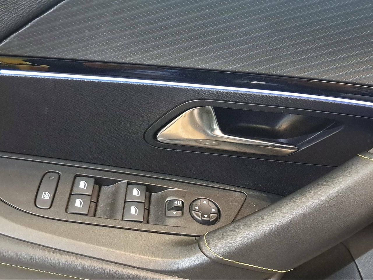 Foto Peugeot 2008 21