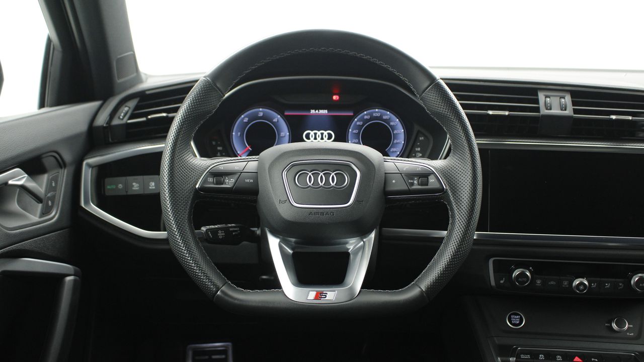 Foto Audi Q3 13