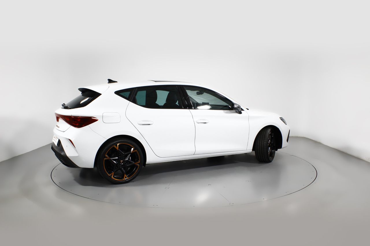 Foto Cupra León 24