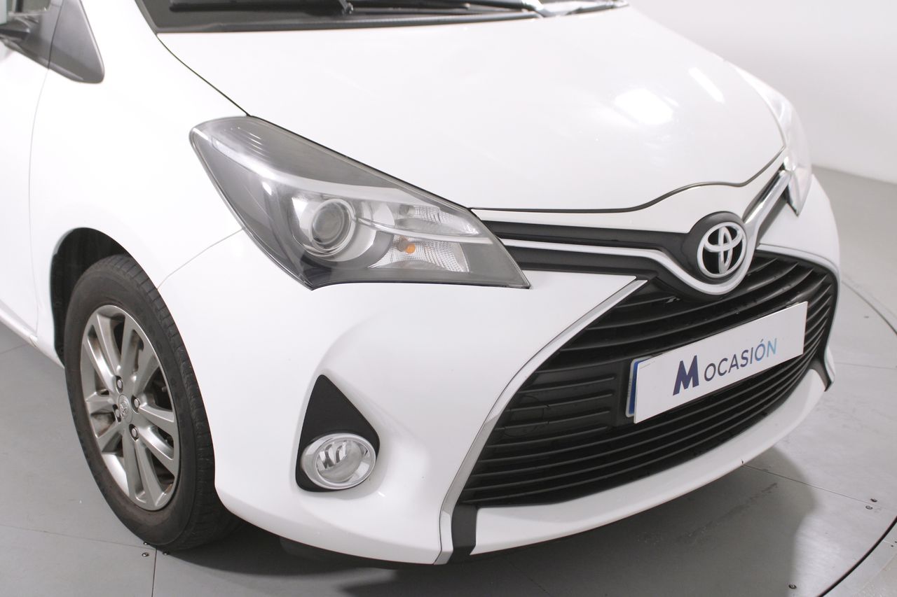 Foto Toyota Yaris 16